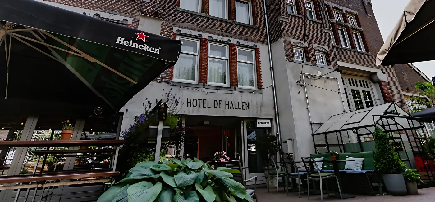 Hotel De Hallen